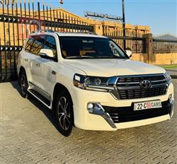 تۆیۆتا لاند کروزەر